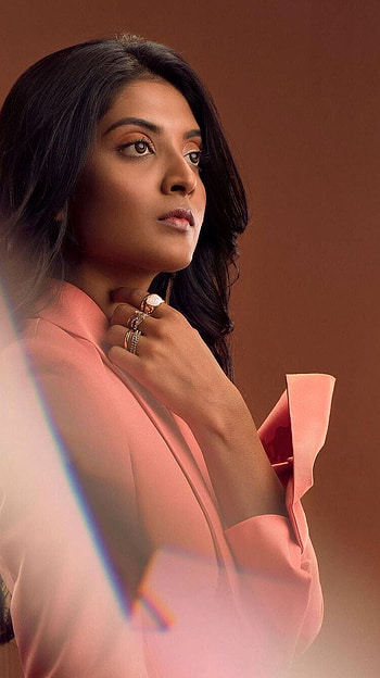 NIVEDHITHAA SATHISH, tamil actress HD phone wallpaper