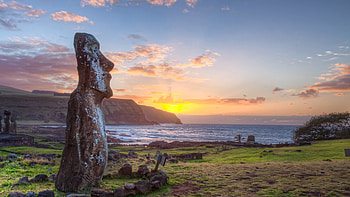 Easter Island, Ancient stone statues, Mysterious Moai, Pacific Ocean HD wallpaper