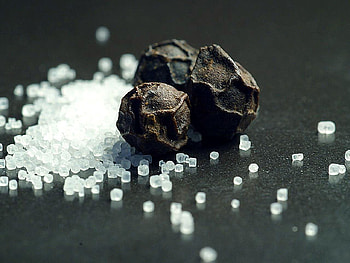 Salt and Pepper, table, graphy, salt, pepper, macro HD wallpaper