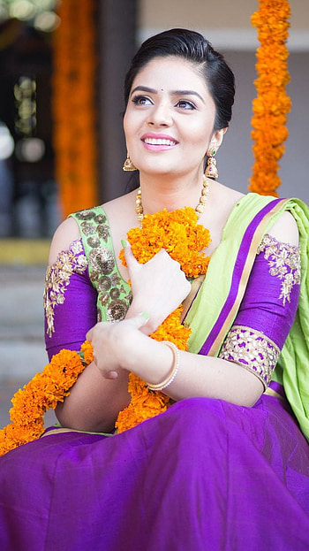 Sreemukhi, telugu actress, saree beauty HD phone wallpaper