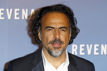 Gonzalez Inarritu, Bardo movie, Filming conclusion, AP News article HD wallpaper