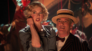 Chicago movie, Jazz musical, Velma and Roxie, Crime and fame HD wallpaper