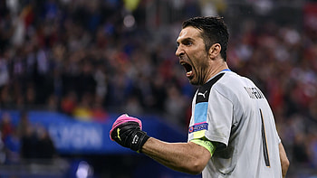 Gianluigi Buffon , Juventus goalkeeper, Football legend, U TV HD wallpaper