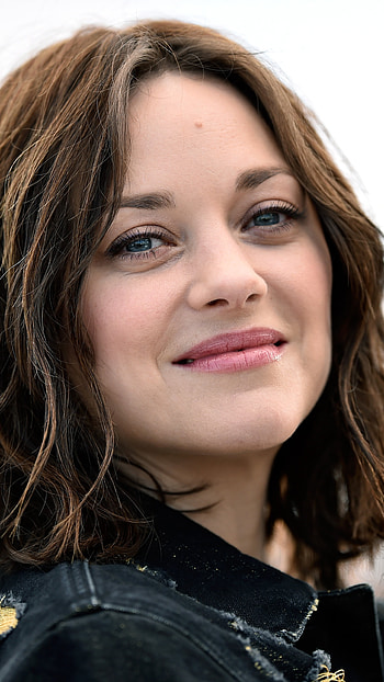 Smiling Marion Cotillard, Sony Xperia , resolution HD phone wallpaper