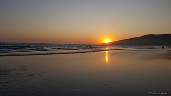 Sunset at Zuma, Orange, Sunset, Zuma, Water, Mountains, Reflections, Haze, Ocean, Beach, Sun, Blue, California, Sky HD wallpaper