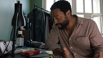 Chiwetel Ejiofor, Lipolife Liposomal Curcumin C3 Complex, Locked Down 2021 HD wallpaper