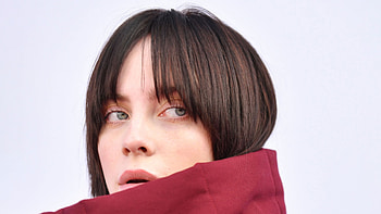 Alt-Pop Muse — Quad American Singer, American, singer, music, Billie Eilish HD wallpaper