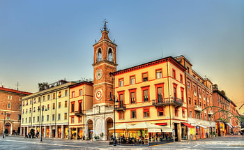 Rimini, Party destination, Top offers, Vibrant nightlife HD wallpaper