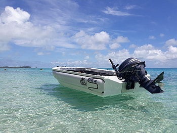 Survivor fly fishing, 4m Finn kayaks, Adventure gear, Remote locations HD wallpaper