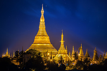 Shwedagon Pagoda, Blue night sky, Yangon, Myanmar HD wallpaper
