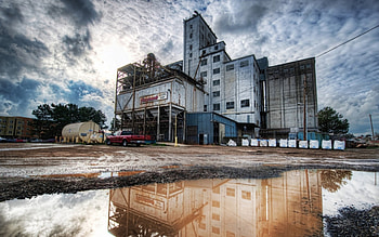 heavy industry in petaluma r, industry, factory, puddle, pick up, sky, r HD wallpaper