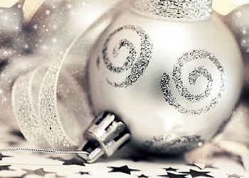Christmas decorations, holidays, graphy, cute, balls, garland, ball, christmas, decorations, silver, candles, lovely, new year HD wallpaper