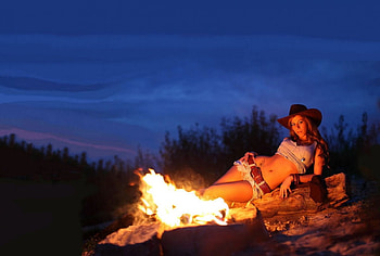 Cowgirl Camping, style, skyline, rodeo, beautiful, camping, cowgirls, cutoffs, fashion, outdoors, ranch, class, models, western, hats, female HD wallpaper