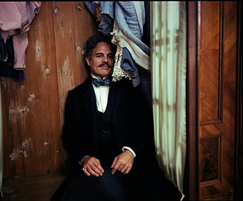 Period Film Elegance: of Movie Scene, Mark Ruffalo, movie, Poor Things HD wallpaper