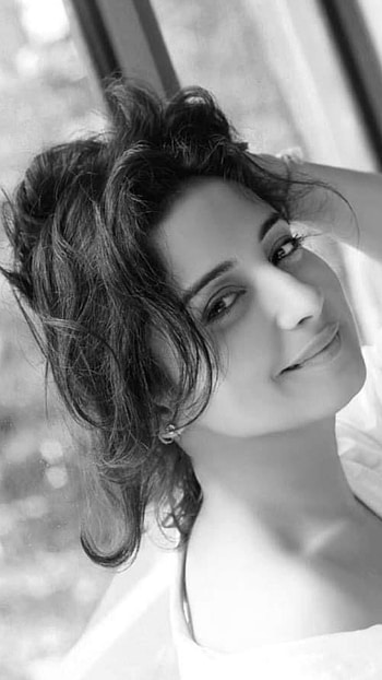 Divya Dutta, bollywood actress, gorgeous HD phone wallpaper