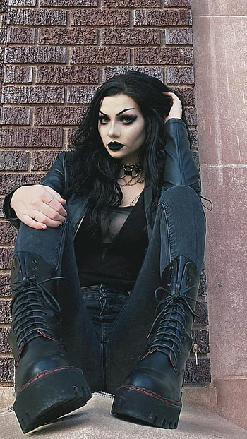 Goth girl, Gothic outfits, Dark elegance, Unique style HD phone wallpaper