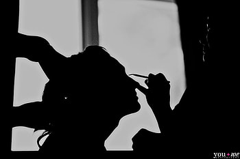 silhouette, white, black, getting ready, hands, girl, woman, make-up, wedding, hair HD wallpaper
