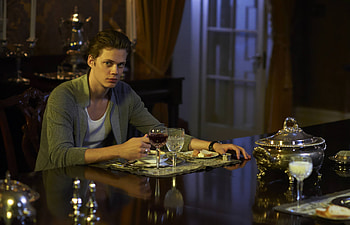 Bill Skarsgard, Movies HD wallpaper