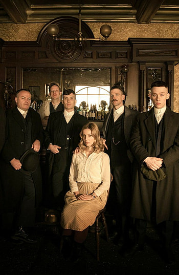 Peaky Blinders 19, Shelby Family, standing HD phone wallpaper