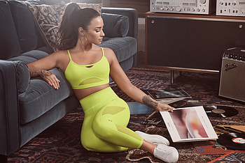 Demi Lovato Fabletics Store 2018 , demi-lovato, music, celebrities, girls HD wallpaper