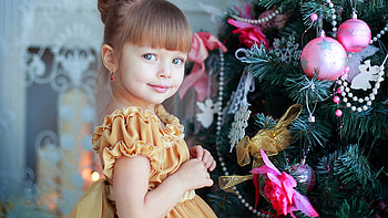 Beautiful Grey Eyes Cute Little Girl Is Standing Near Decorated Christmas Tree Wearing Peach Color Dress Cute HD wallpaper