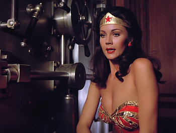 Wonder Woman at The Vault, Wonder Woman TV Show, Diana, Wonder Woman, Lynda Carter HD wallpaper