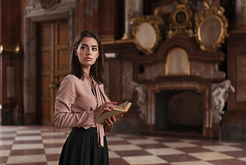Lidia Savoderova With Book Looking Away, lidia-savoderova, girls, model HD wallpaper