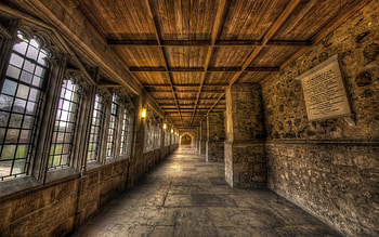 vanishing point hallway r, old, windows, stone, building, r, hallway HD wallpaper