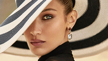 Bella Hadid, Celebrity, American, Close Up, Earrings, Face, Model HD wallpaper