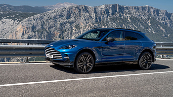 Aston Martin DBX707 2022 4 Cars HD wallpaper