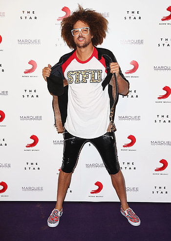 LMFAO Australia incident, Redfoo attacked, Sydney pub news, Music scene HD phone wallpaper