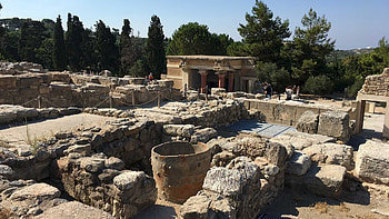 Knossos Palace, Mythical creature, Greek mythology, Ancient architectural marvel HD wallpaper