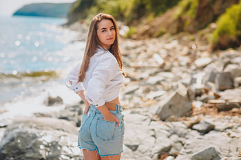 Girl With Hands In Back Pocket, girls, model HD wallpaper