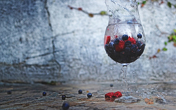 Blueberries, fruit, food, cup HD wallpaper