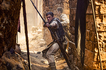 Taron Egerton In Robin Hood 2018, robin-hood, 2018-movies, movies, taron-egerton HD wallpaper