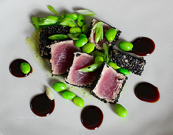 Tuna tataki, Ginger soy reduction, Jules happyhealthylife HD wallpaper