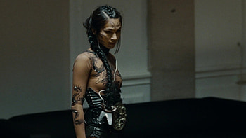 District 13 movies, Urban dystopia, High-octane parkour, Urban warfare HD wallpaper