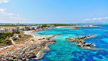 Es Pujols beach, Formentera (Spain) HD wallpaper