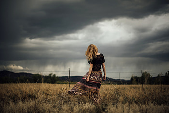Women Model Outdoor Fields, women, model, girls, outdoor, fields HD wallpaper