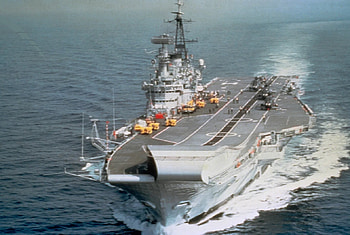 WORLD OF WARSHIPS HMS HERMES R 12 STOVL CARRIER, MIX OF SEAKING AEW AND COMMANDO, TYPE 965 RADAR, SHOWS HMS HERMES, 12 DEGREE SKIJUMP HD wallpaper