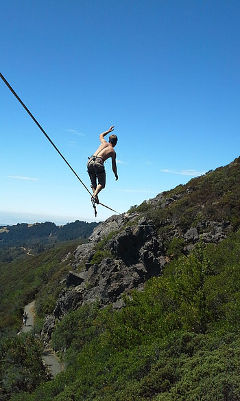 Wild side walk, Mountain landmarks, Adventurous , Slackline HD phone wallpaper