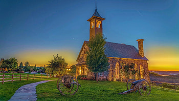 Chapel of the Ozarks, Missouri, nature, sky, church, sunset, usa, colors, landscape, canon, fence, trees HD wallpaper