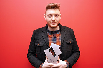 James Arthur, ultra , Background HD wallpaper