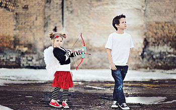 In love... soon, blue, wings, white, children, situation, girl, valentine, creative, fantasy, boy, red, couple, cupid, funny, arrow, child HD wallpaper