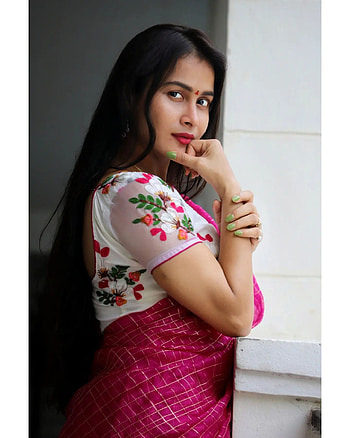 Kanchan bamne, head, dress HD phone wallpaper