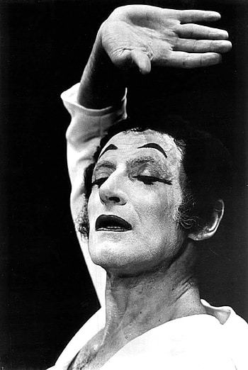 Hand sculpture, French mime, Monochrome graphy HD phone wallpaper