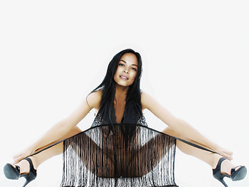 Kristin Kreuk, Kristin, model, hot, , beautiful, actress, dress, 2019, heels, Kreuk, legs HD wallpaper