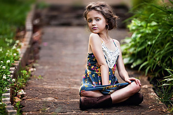 little girl, childhood, blonde, fair, nice, adorable, bonny, sweet, Belle, white, girl, grass, comely, sightly, pretty, green, face, nature, lovely, pure, child, graphy, cute, baby, set, Nexus, beauty, kid, beautiful, people, little, pink, Prone, dainty HD wallpaper