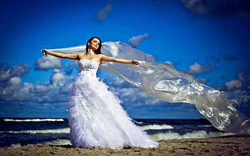 Beautiful Bride, dom, model, people, bride HD wallpaper
