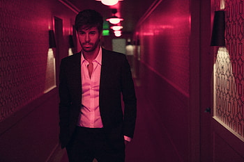 Enrique Iglesias, enrique-iglesias, music, singer, boys, male-celebrities HD wallpaper